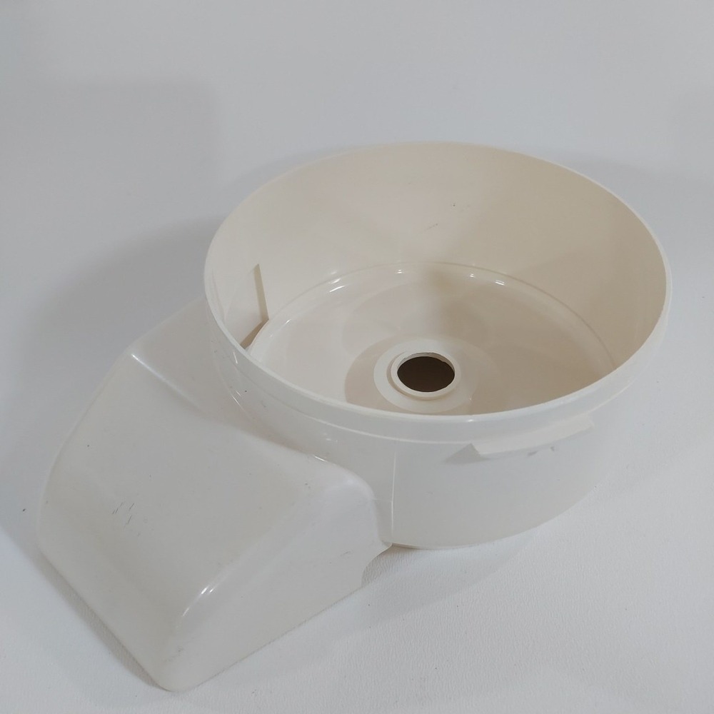 Sunbeam Oskar Food Processor 14081 Replacement Part Chute Bowl ONLY